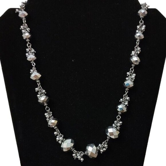 Silver Tone Glass & Metal Fashion Costume Station Necklace Adjustable 19" - 22" - Picture 1 of 5